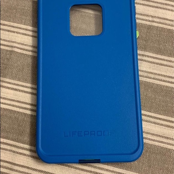 Life proof Case - Picture 2 of 4